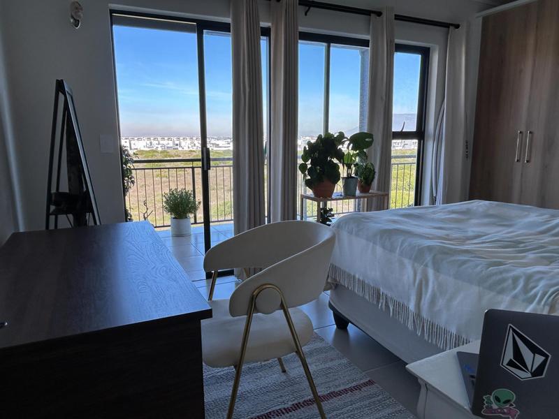 To Let 1 Bedroom Property for Rent in Sandown Western Cape